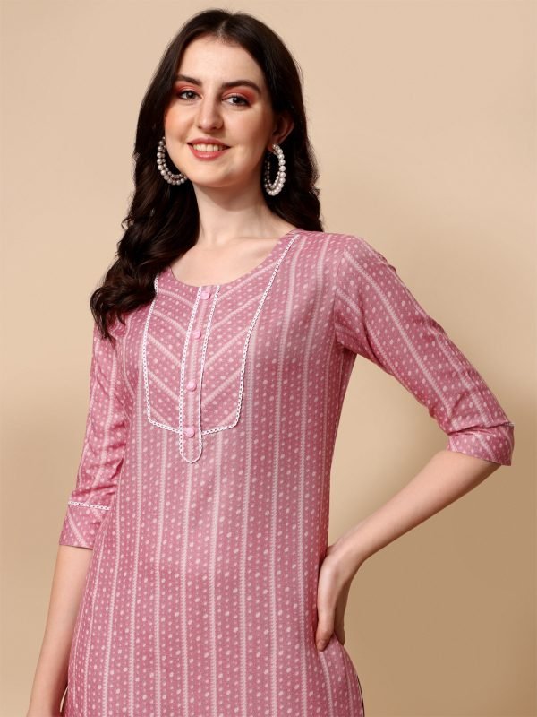 Nainvish Women's Cotton Blend Straight Fit Casual Kurta